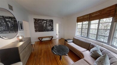 1341 Meridian Ave in Miami Beach, FL - Building Photo - Building Photo