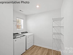 10003 Travis Floyd Ln in Charlotte, NC - Building Photo - Building Photo