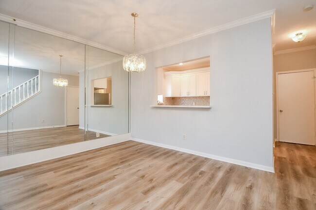 8085 El Mundo St in Houston, TX - Building Photo - Building Photo