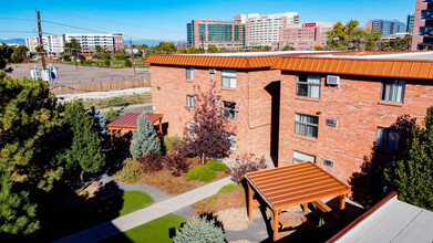 Flats at Fitz in Aurora, CO - Building Photo - Building Photo