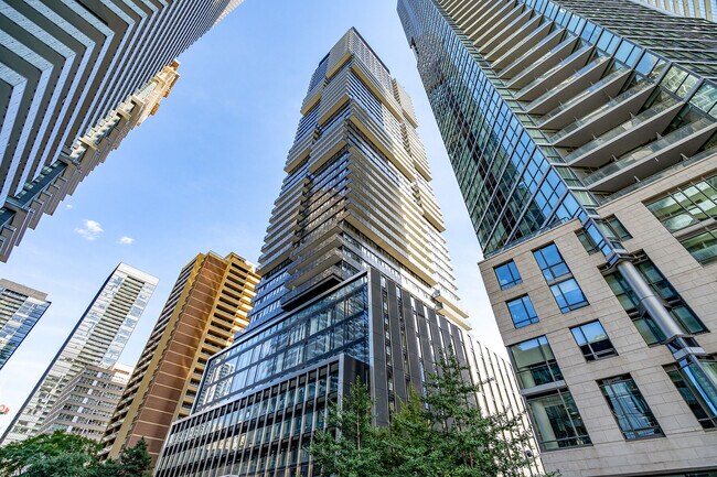 55-2755 Charles St E in Toronto, ON - Building Photo - Building Photo