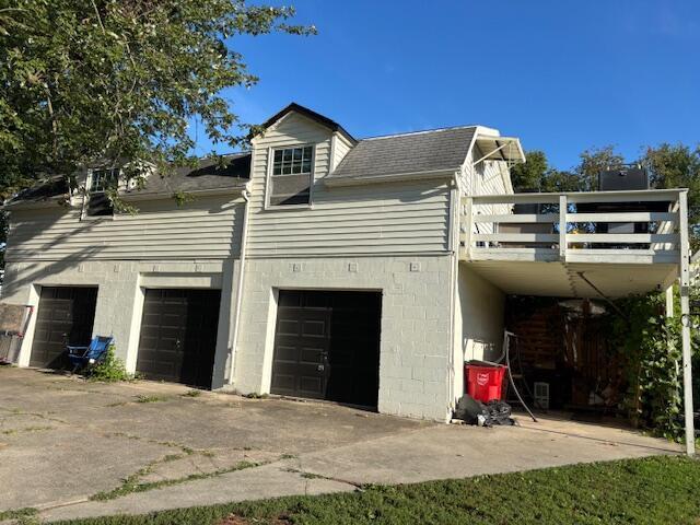 property at 1690 Dyer Rd