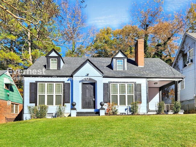 property at 1711 Westhaven Dr SW