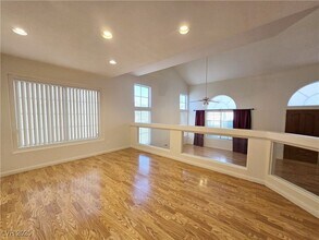 3697 Ferndale Cove Dr in Las Vegas, NV - Building Photo - Building Photo