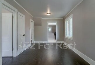 2722 Crown Point Ave in Omaha, NE - Foto de edificio - Building Photo