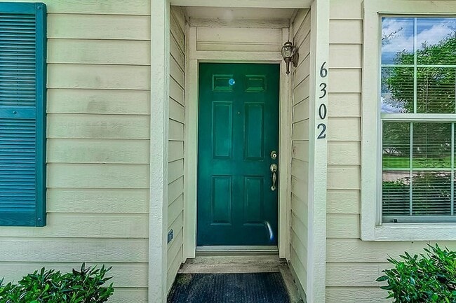 6302 Torrance Elms Ct