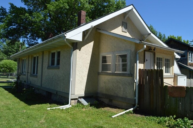 101 S Garth Ave in Columbia, MO - Building Photo - Building Photo