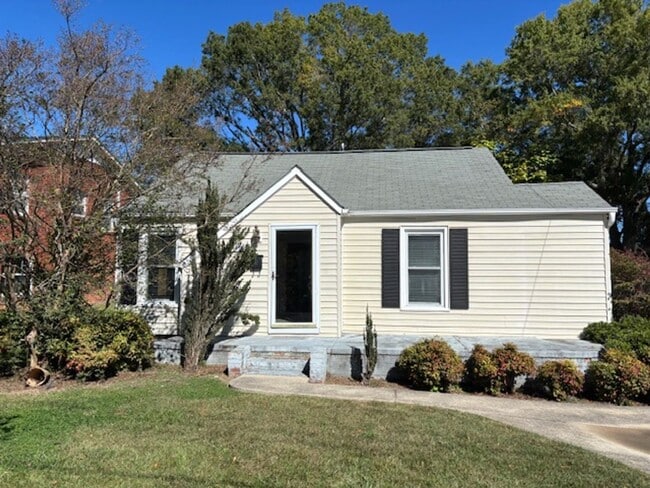 property at 1105 Central Dr