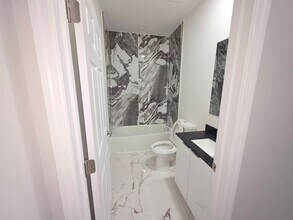 1035 Kismet Pkwy W in Cape Coral, FL - Building Photo - Building Photo