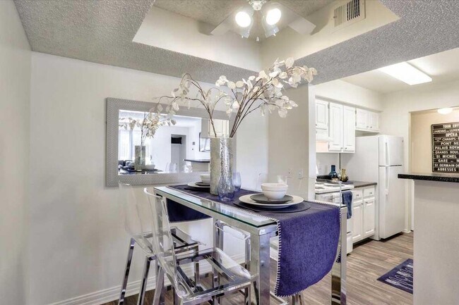 Sterling Summerland in Las Vegas, NV - Building Photo - Building Photo