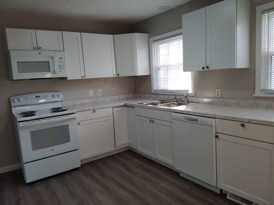 3879 Speedway Cir in Knoxville, TN - Foto de edificio