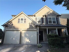 6460 Whirlaway Dr in Cumming, GA - Building Photo