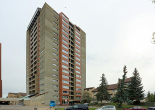 Meadowlark Tower B in Edmonton, AB - Building Photo - Building Photo