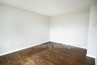294-296 Mcafee Rd in Rossville, GA - Building Photo - Building Photo