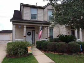 2810 Legends Crest Drive in Spring, TX - Building Photo
