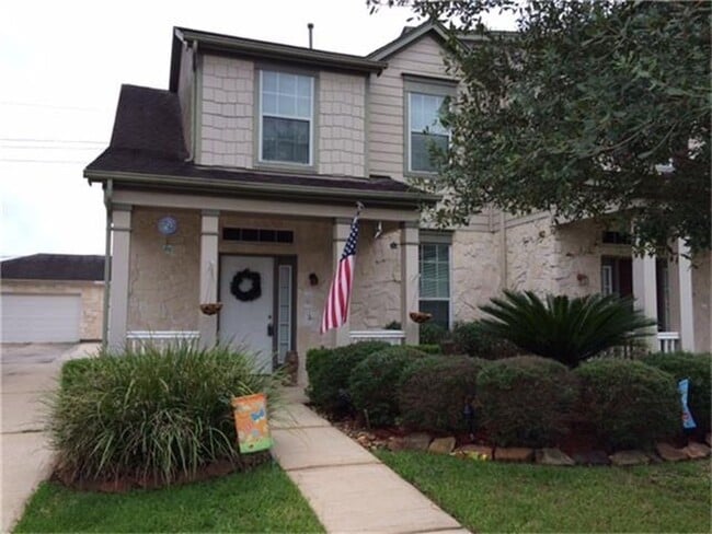 property at 2810 Legends Crest Drive