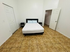 536 Cheshire Way, Unit Unit1 in Davenport, FL - Foto de edificio - Building Photo