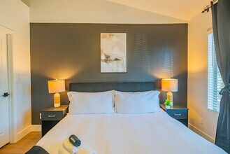 7900 E Princess Dr in Scottsdale, AZ - Foto de edificio - Building Photo