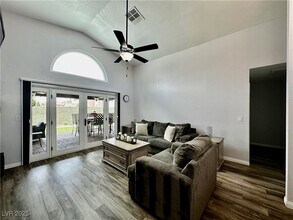 41 Stone Cress Dr in Henderson, NV - Building Photo - Building Photo