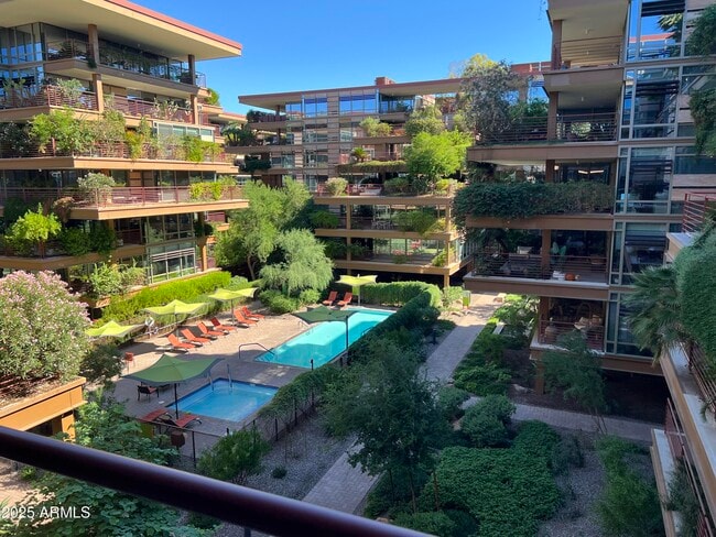 7127 E Rancho Vista Dr