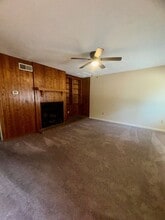 220 Abbey Ln in Greenwood, SC - Building Photo - Building Photo