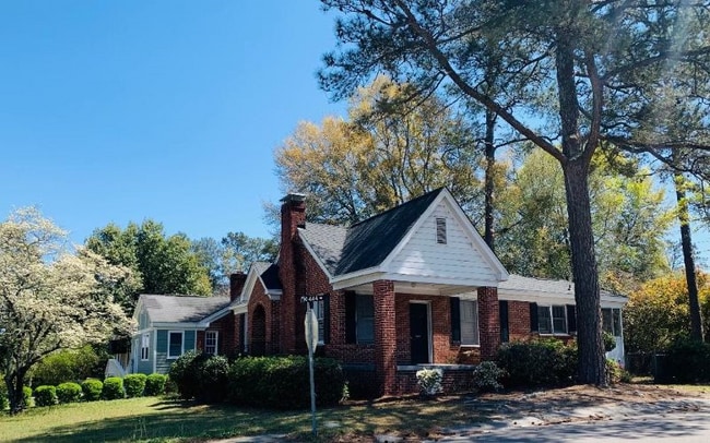 4004 Rosewood Dr in Columbia, SC - Building Photo - Building Photo