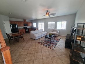 8755 W Pershing Ave in Peoria, AZ - Building Photo - Building Photo