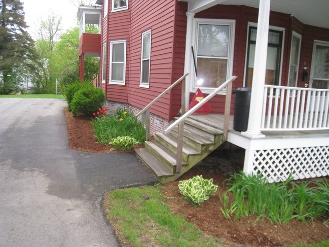 26 Prospect St in Waterville, ME - Foto de edificio - Building Photo