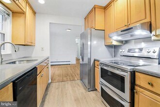 7324 Braddock Rd in Annandale, VA - Building Photo - Building Photo
