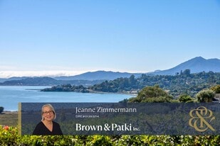 114 San Marino Dr in San Rafael, CA - Building Photo