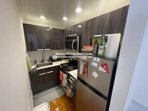 254 Newbury St, Unit 5 in Boston, MA - Building Photo - Building Photo