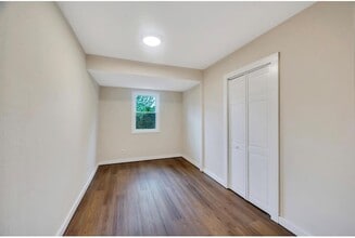 22 Forest View Dr in Ronkonkoma, NY - Building Photo - Building Photo