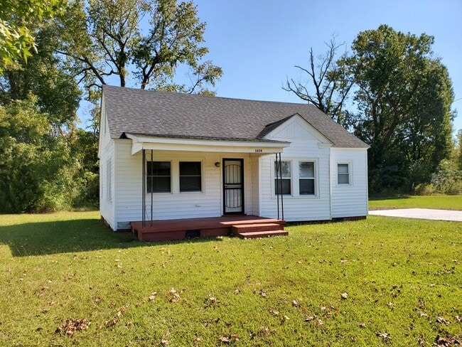 property at 1634 Peartree Rd