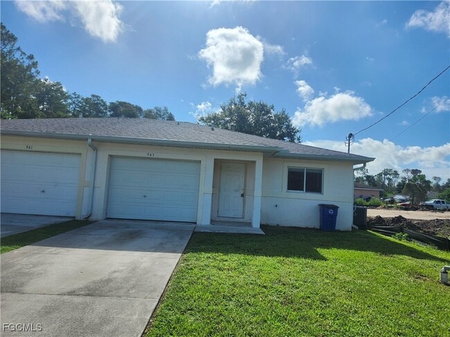 property at 943 Homestead Rd S