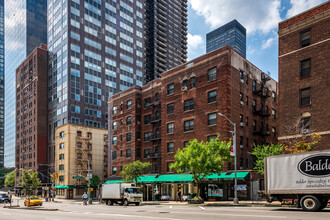 Beekman Court in New York, NY - Building Photo - Building Photo