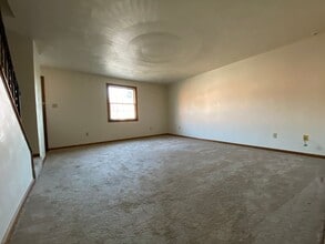 115 Edgewater Village in Latrobe, PA - Building Photo - Building Photo