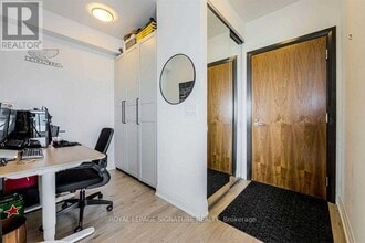 36 Park Lawn Rd in Toronto, ON - Building Photo - Building Photo