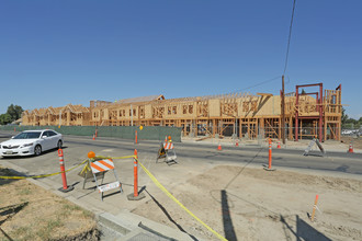 Marion Villas Apartments in Kingsburg, CA - Building Photo - Building Photo