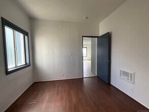 3773 Ocean Front Walk in San Diego, CA - Foto de edificio - Building Photo