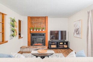 1209 W Ridgeview Dr in Appleton, WI - Building Photo