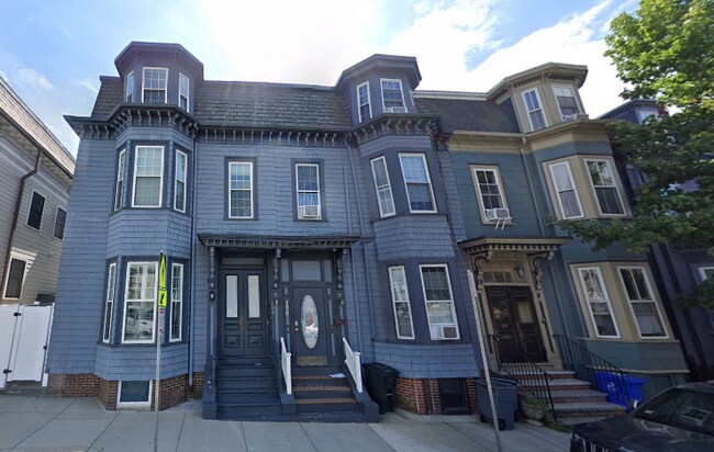 196 Dorchester St, Unit 1