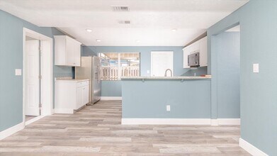 563 6th St in Daytona Beach, FL - Building Photo - Building Photo