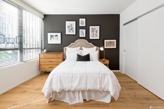 400 Grove St-Unit -204 in San Francisco, CA - Building Photo - Building Photo