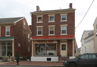 44 N Reading Ave in Boyertown, PA - Building Photo - Building Photo