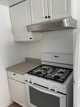 4234 Mont Clair St, Unit 104 in Los Angeles, CA - Foto de edificio - Building Photo