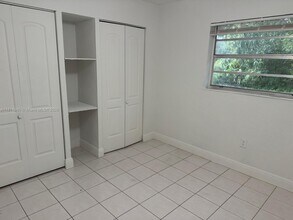 2433 NW 179th St in Miami Gardens, FL - Building Photo - Building Photo