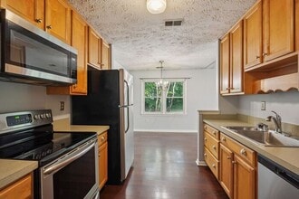 2317 Valery Ct in Waldorf, MD - Building Photo - Building Photo