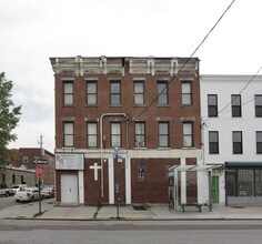72 Van Dyke St in Brooklyn, NY - Building Photo - Building Photo