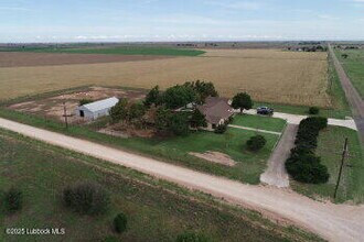 10205 County Rd 3300 in Idalou, TX - Building Photo - Building Photo