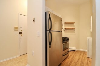 168 Coles St in Jersey City, NJ - Building Photo - Building Photo